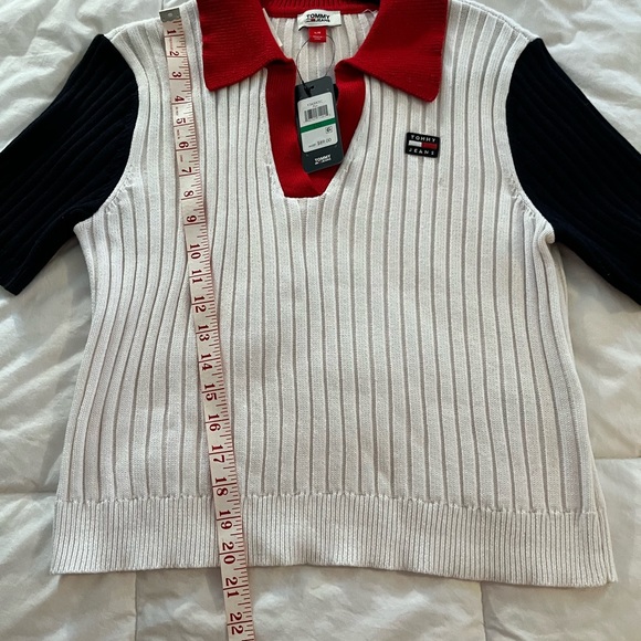 Tommy Hilfiger short sleeve sweater - Picture 2 of 5